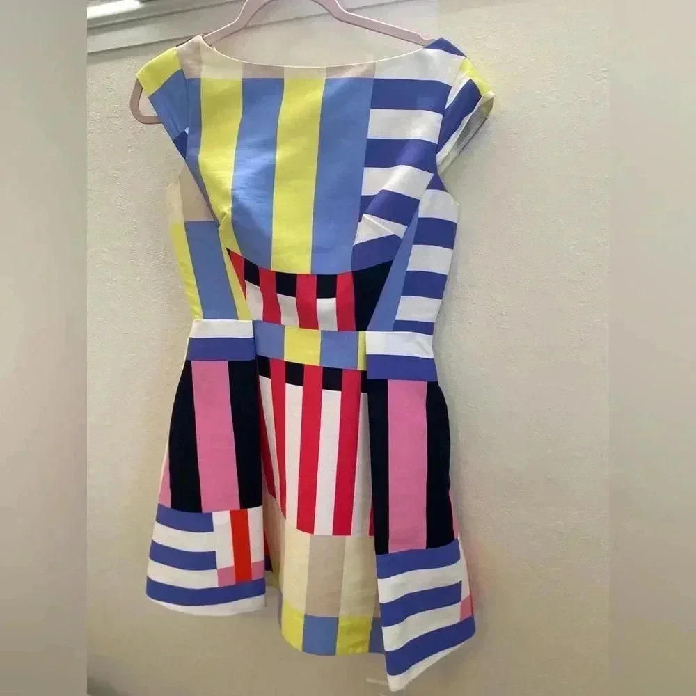 Chic multi colored dress- Kate Spade- with pockets!